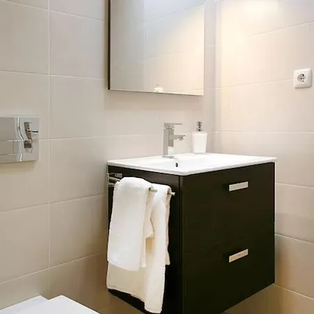 Cardal Terrace 30486al & Cardal 49618al * Lissabon