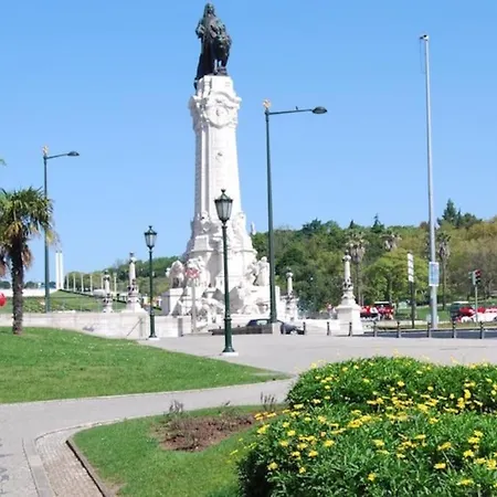 Cardal Terrace 30486al & Cardal 49618al Appartamento Lisbona