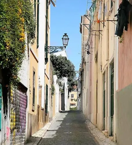 Cardal Terrace 30486al & Cardal 49618al Lisboa